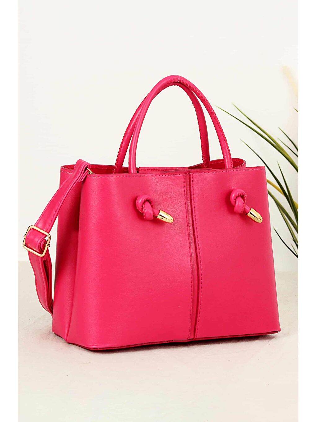 Fuşya London İnce Askılı Düğme Detaylı Kadın Omuz Çantası BP-4752O