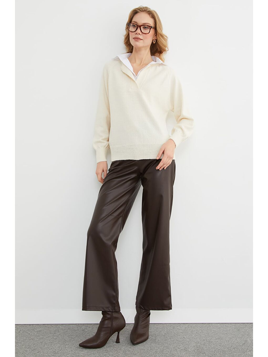 Ekru Basic Gömlek Yaka Triko Kazak-3