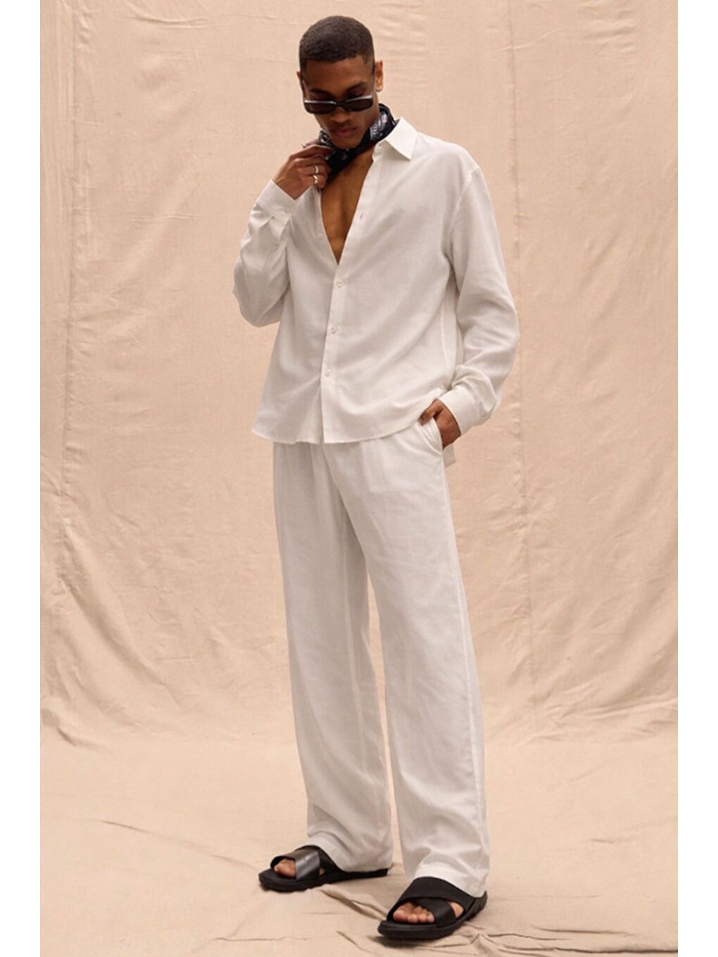 Beyaz Erkek Haki Lyocell Kumaş Oversize Gömlek Pantolon Takım – Rahat Kesim Yazlık Kombin