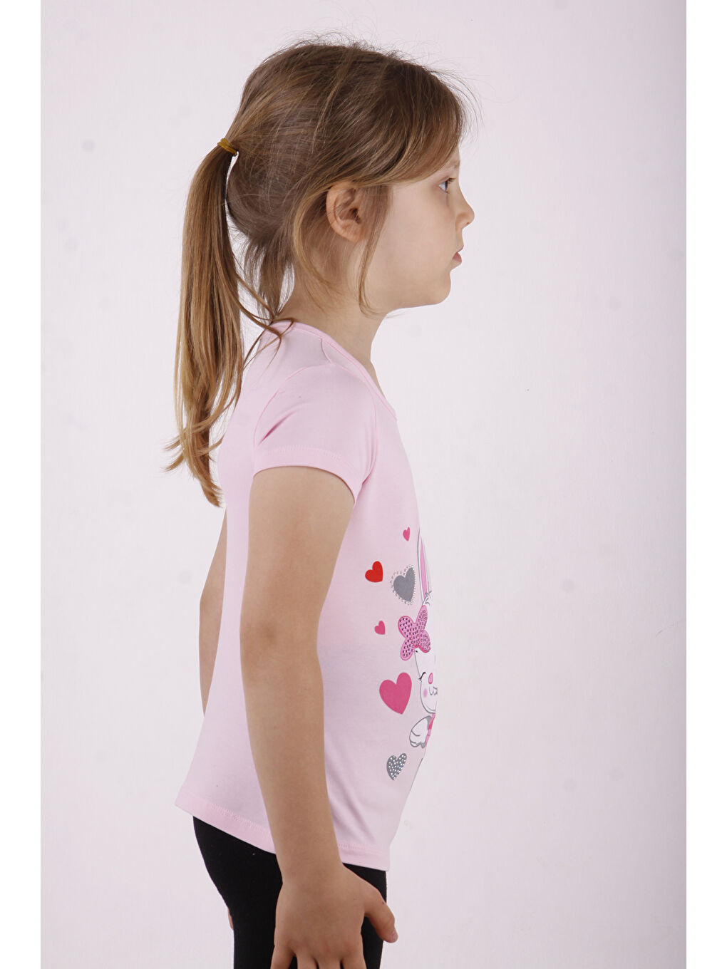 Pembe Kız Çocuk Kalpli Tavşan Baskılı Tişört-1