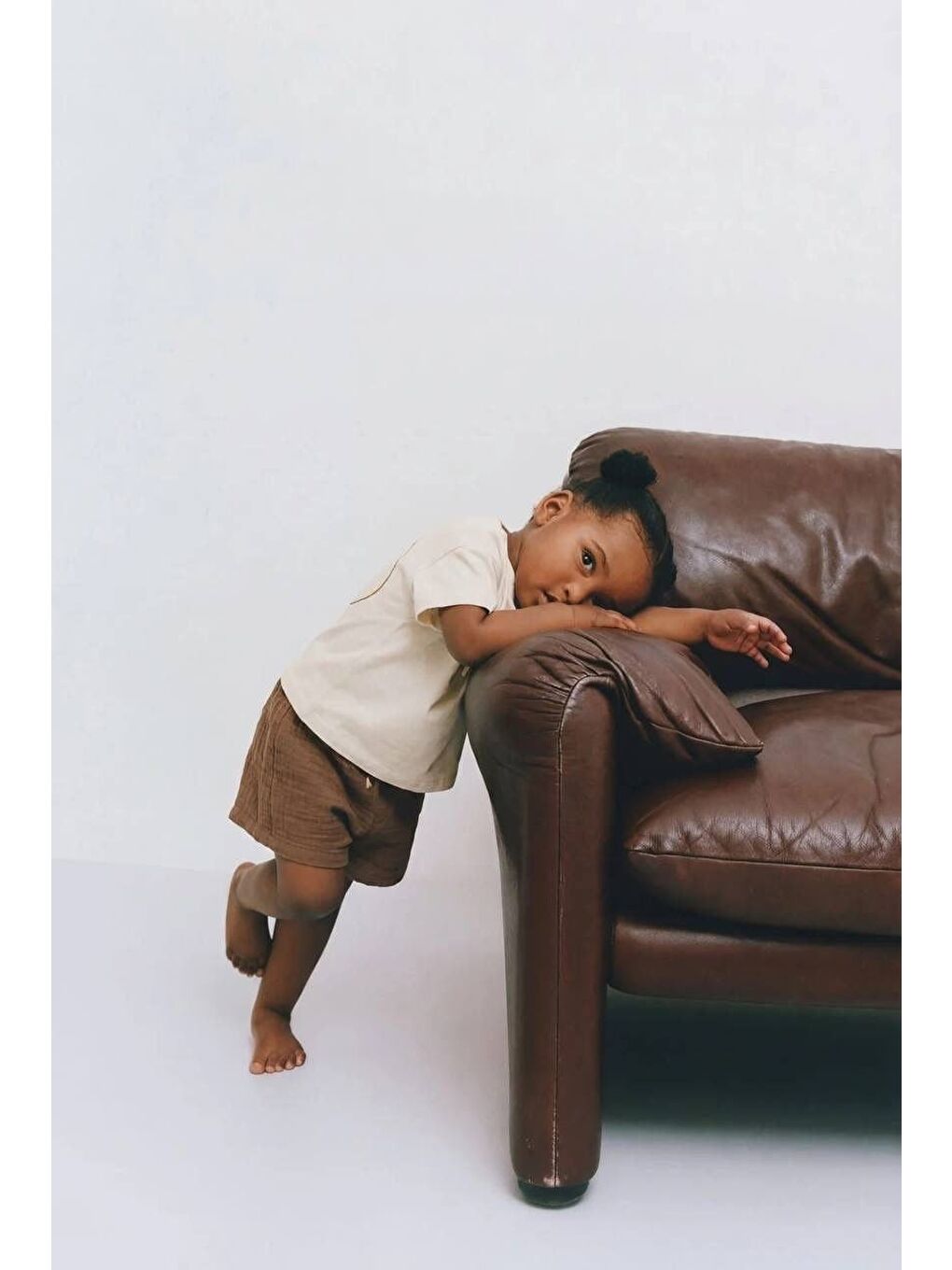 Karışık Unisex Bebek Pamuklu Ekru Logo Baskılı Tişört Şort Takım-3