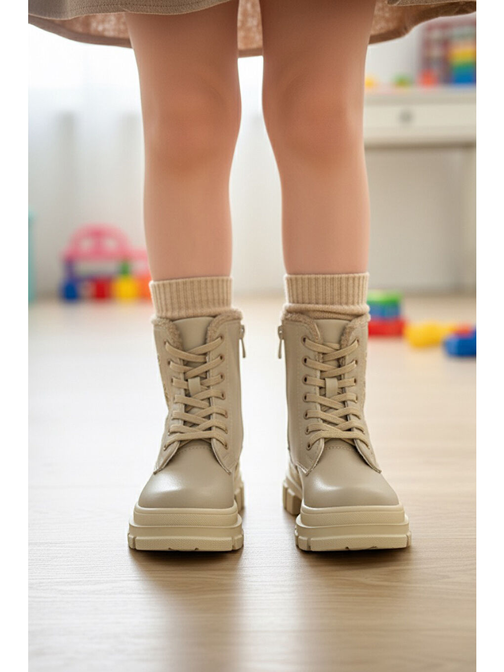Kız Çocuk Bej Çiçek Nakışlı Fermuarlı Bot - 27894-BEJ-1