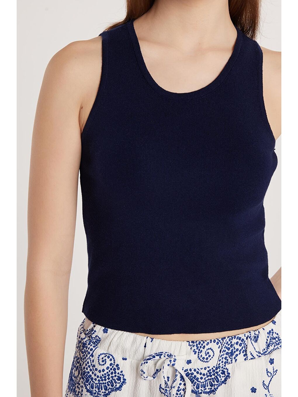 Kadın Slim Fit Düz Geniş Yaka Lacivert Body Atlet-1