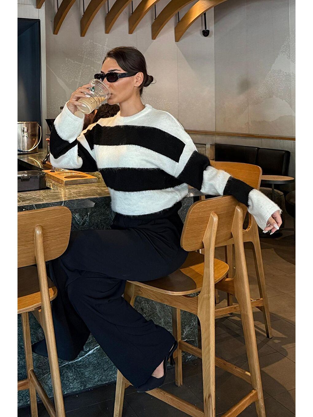 Siyah Bisiklet Yaka Çizgili Triko Kadın Kazak Mg2472-6