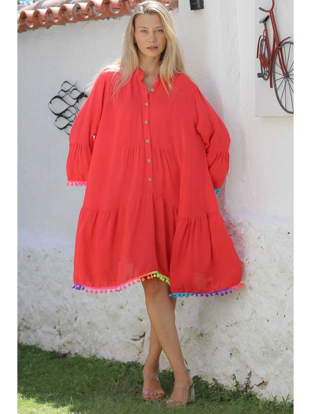 Kırmızı Hakim Yaka Fırfırlı Kol Düğmeli Eteği Fırfırlı Ponponlu Dokuma Casual Elbise-2