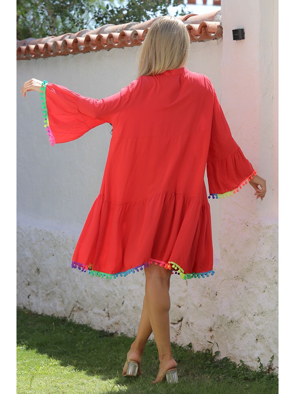 Kırmızı Hakim Yaka Fırfırlı Kol Düğmeli Eteği Fırfırlı Ponponlu Dokuma Casual Elbise-7