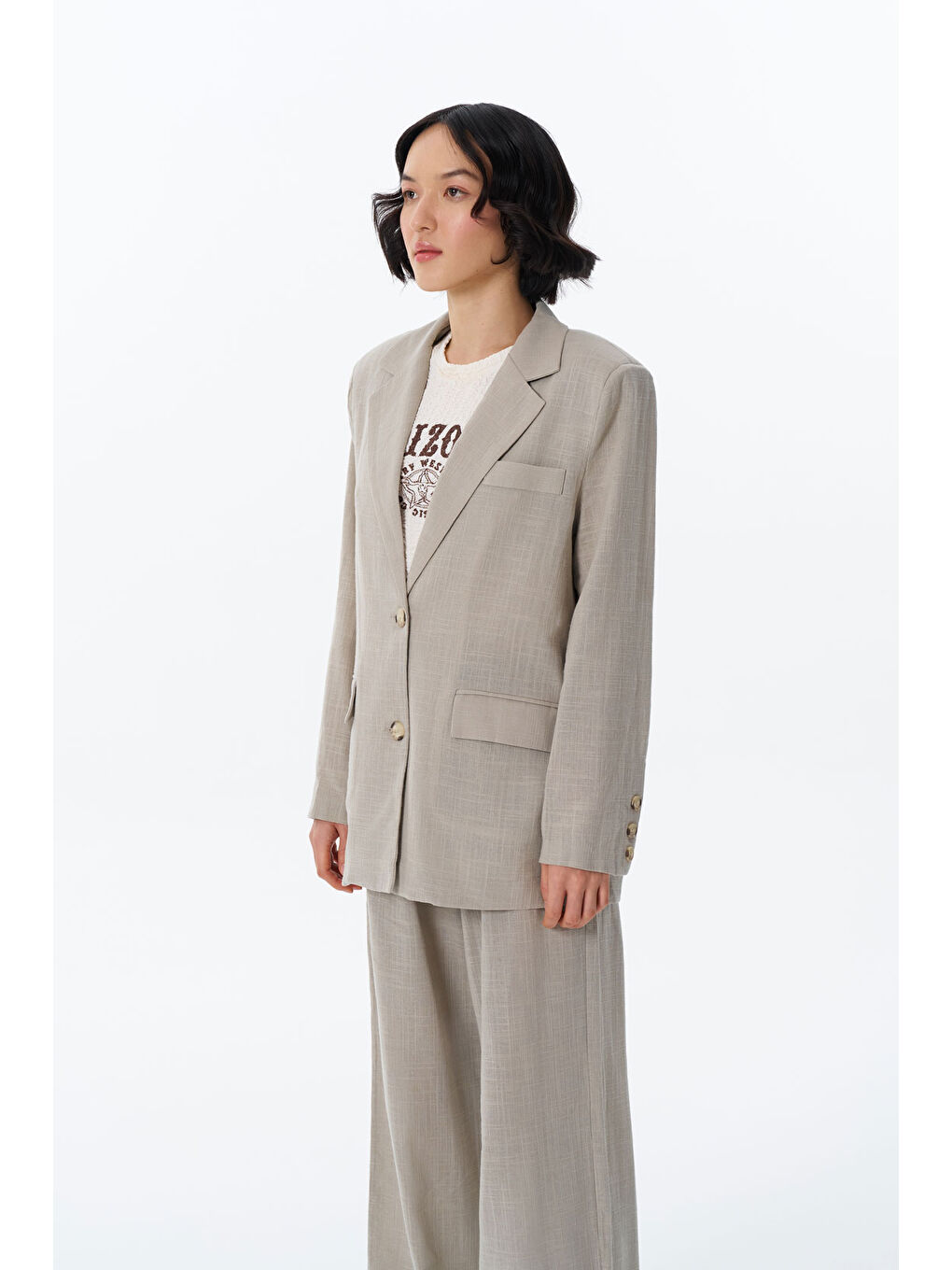 Kol Düğme Aksesuarlı İnce Çizgili Blazer Ceket Bej