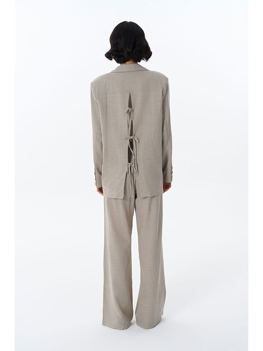 Kol Düğme Aksesuarlı İnce Çizgili Blazer Ceket Bej-4