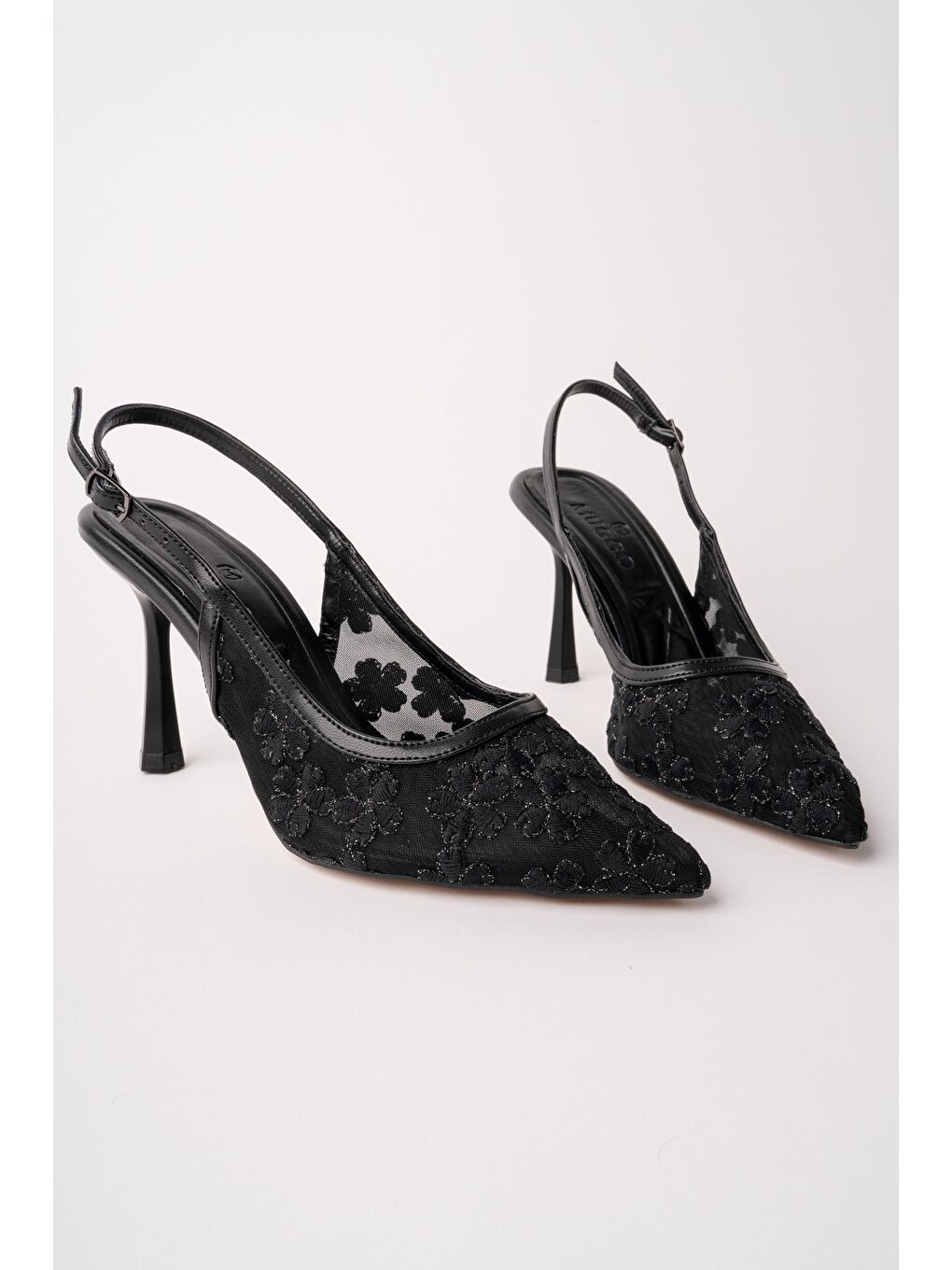 Siyah ARİS Dantel Detaylı Sivri Burun Arkası Açık İnce Topuklu Kadın Abiye Ayakkabı
