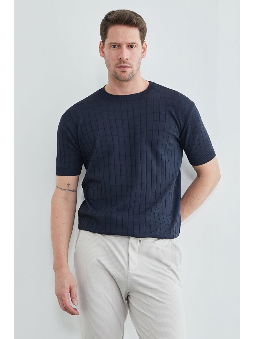 Lacivert Kare Desenli Fitilli Triko Tişört-1