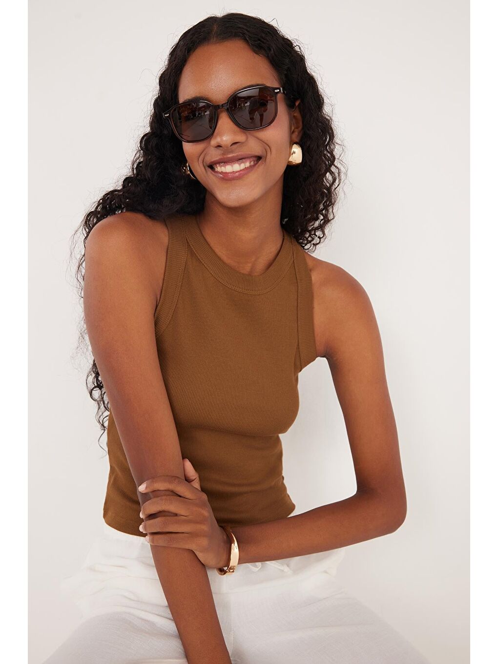 Kadın Slim Fit Halter Yaka Modal Kumaş Kahverengi Body Atlet-1
