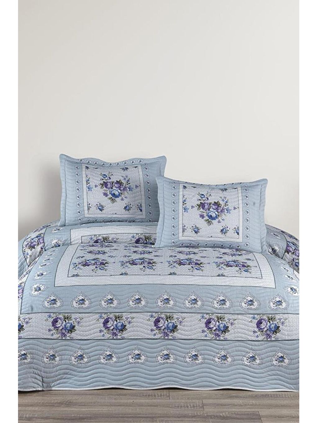 Karışık Orenda Baskılı Kapitoneli Çift Kişilik Yatak Örtüsü