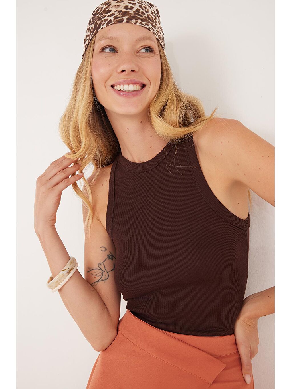 Kadın Slim Fit Halter Yaka Modal Kumaş Kahverengi Body Atlet