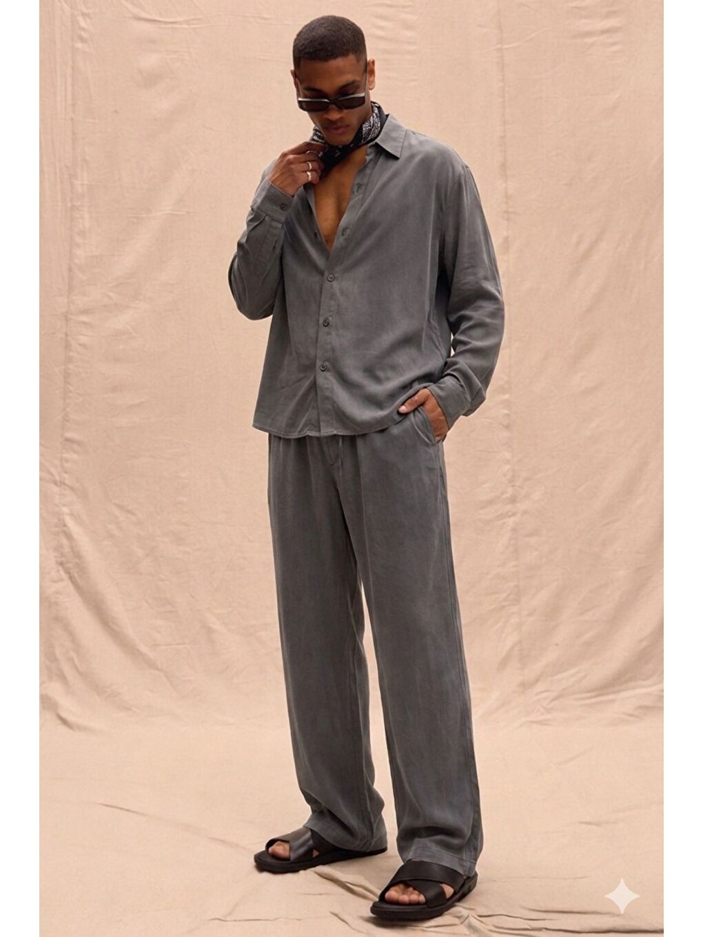 Gri Erkek Haki Lyocell Kumaş Oversize Gömlek Pantolon Takım – Rahat Kesim Yazlık Kombin