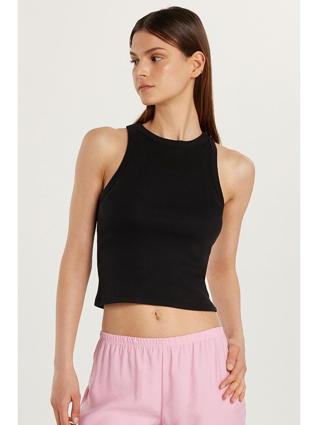 Kadın Slim Fit Halter Yaka Modal Kumaş Siyah Body Atlet-2