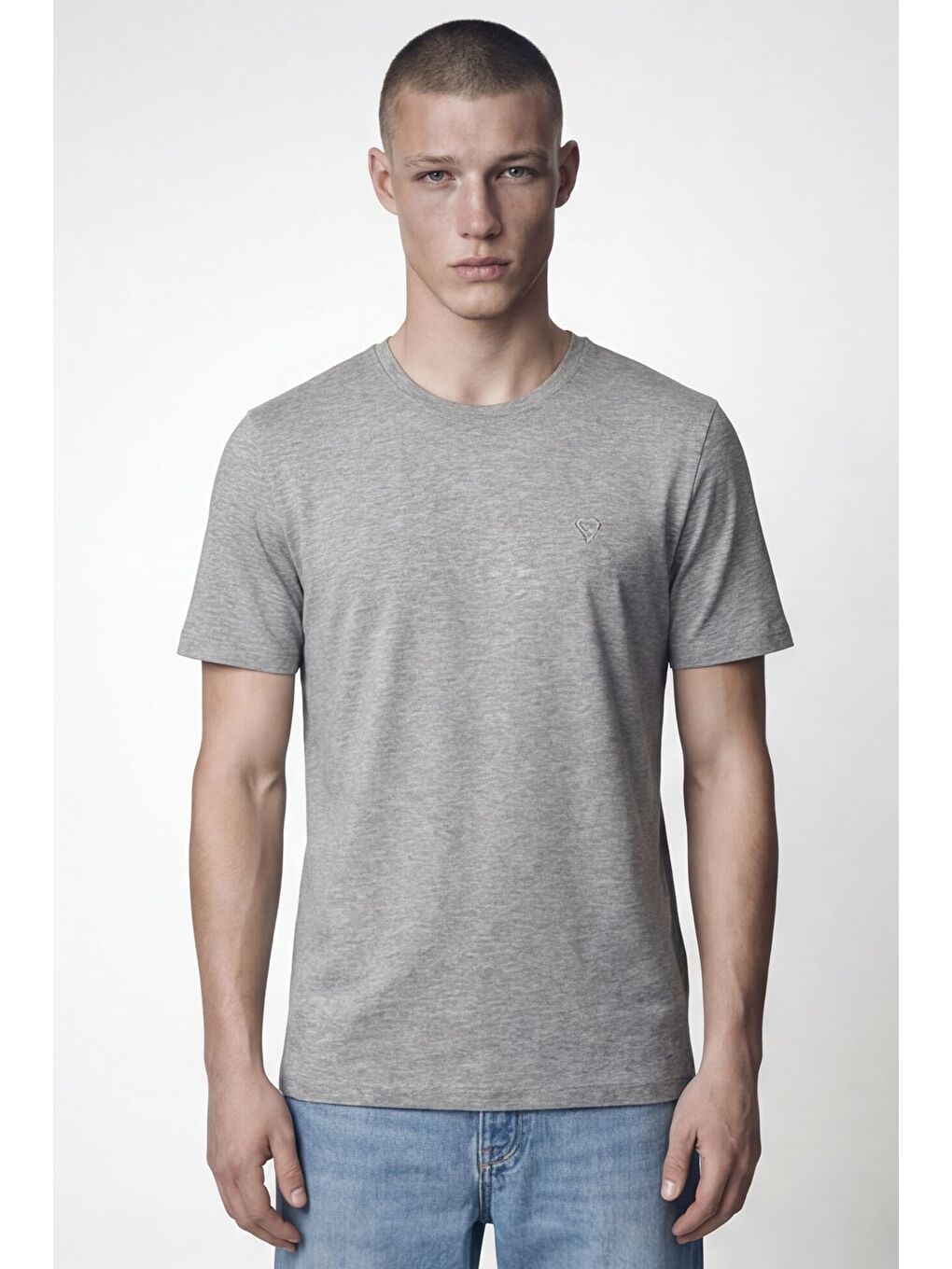 Giotelli Erkek Gri Dar Kesim Slim Fit %100 Pamuk Bisiklet Yaka Tişört