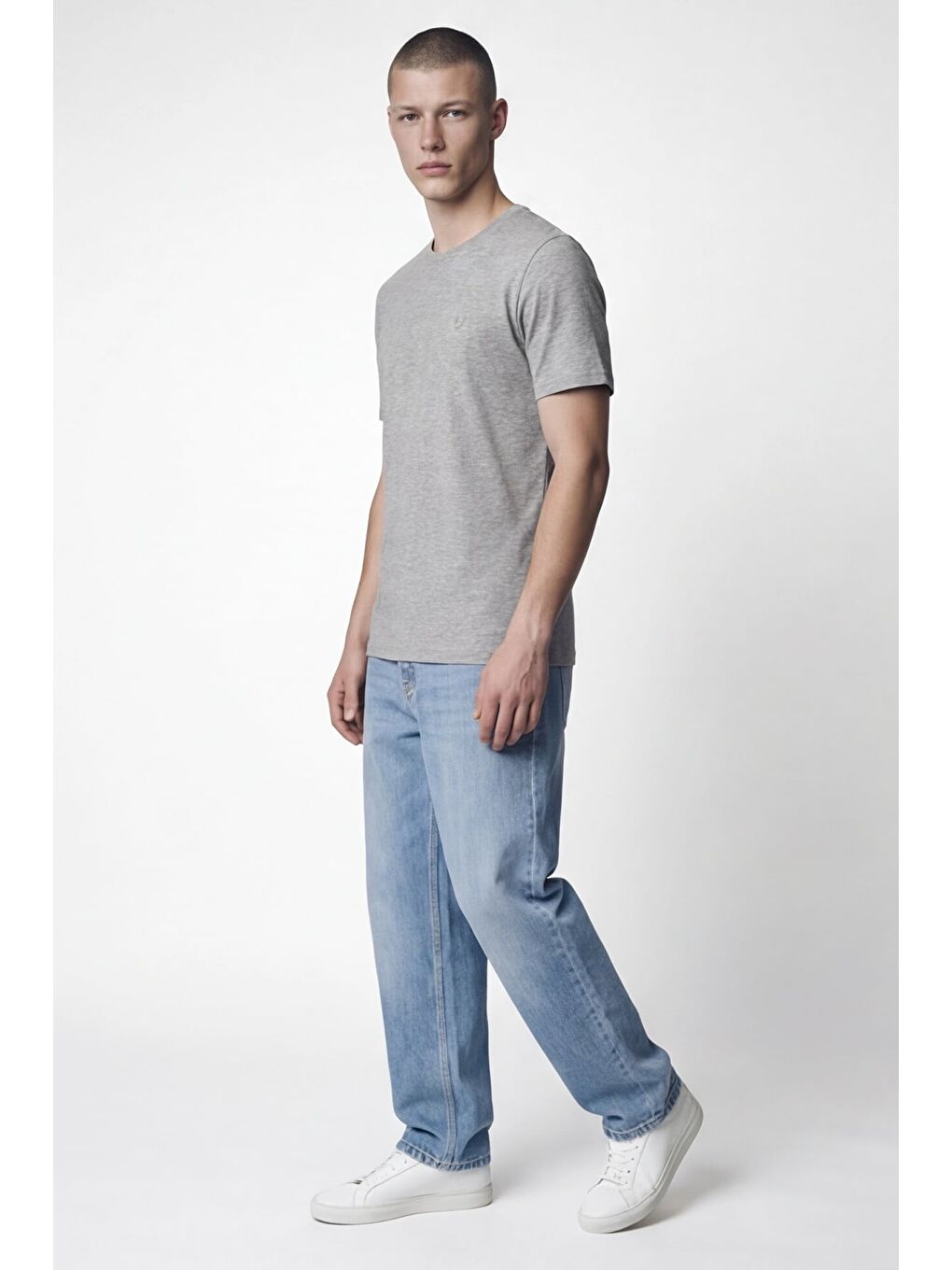 Giotelli Erkek Gri Dar Kesim Slim Fit %100 Pamuk Bisiklet Yaka Tişört-2