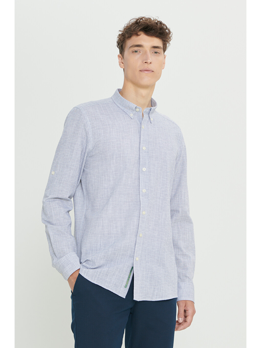 Erkek Lacivert Slim Fit Dar Kesim Düğmeli Yaka %100 Pamuk Armürlü Gömlek