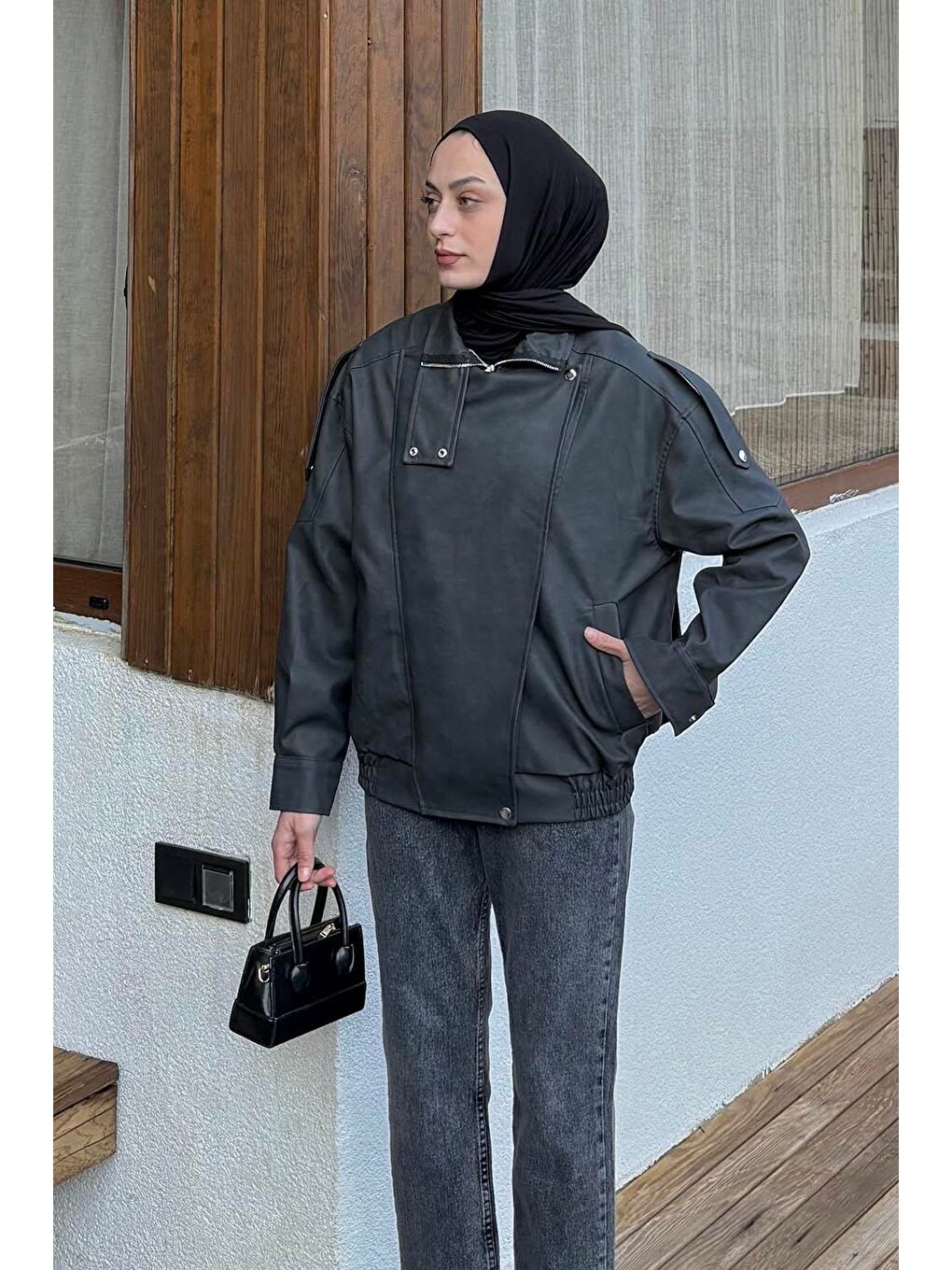 Deri Mont Antrasit-1