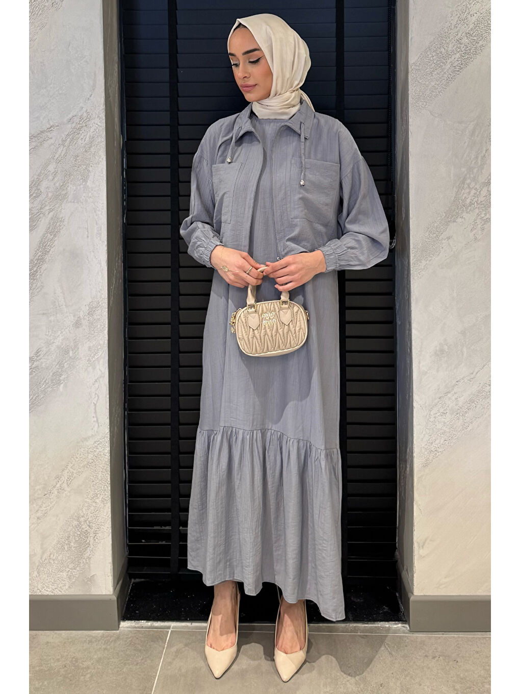 Gri Etek Ucu Fırfırlı Bel Lastikli Hırka Kombinli Tesettür Elbise-3