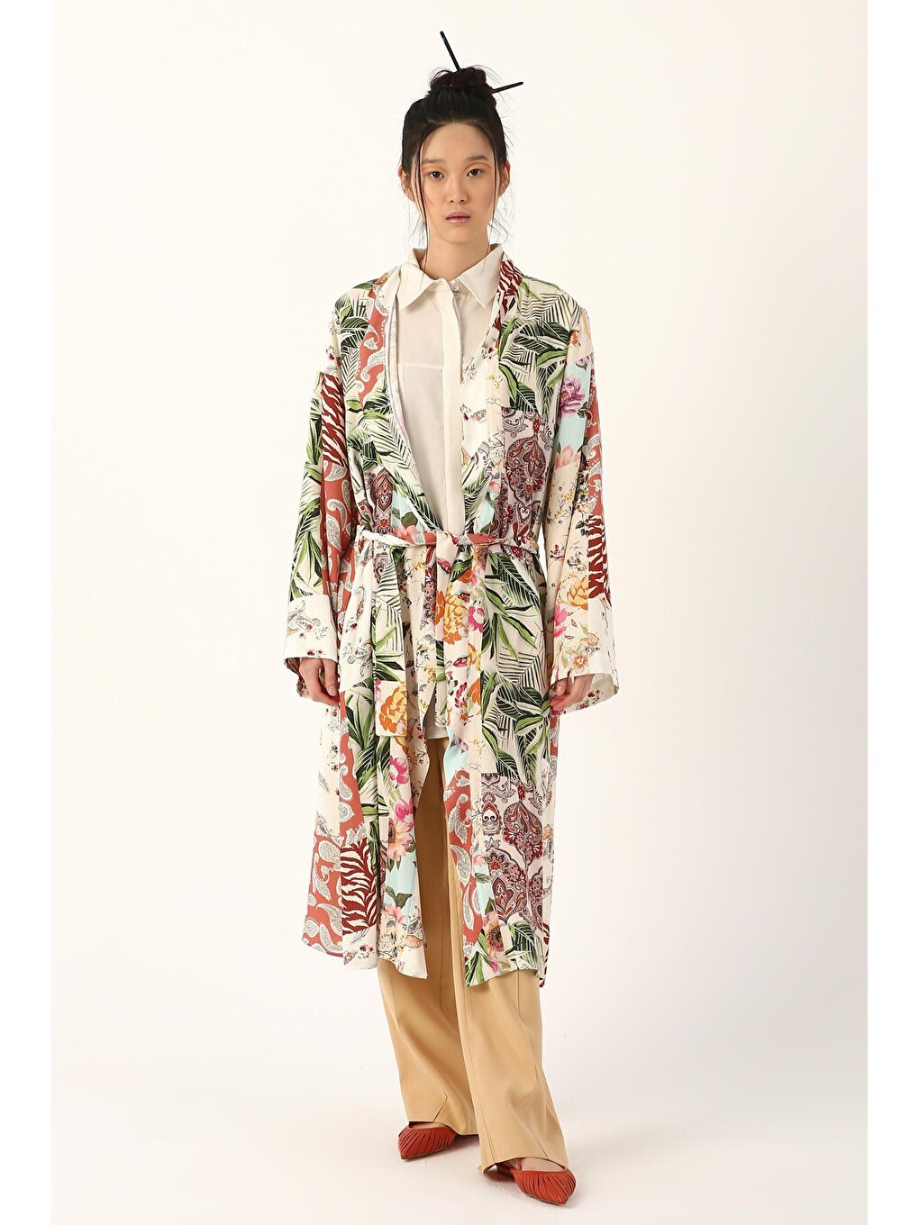 Pembe Ekru-gül Cepli Kuşaklı Desenli Kimono-1