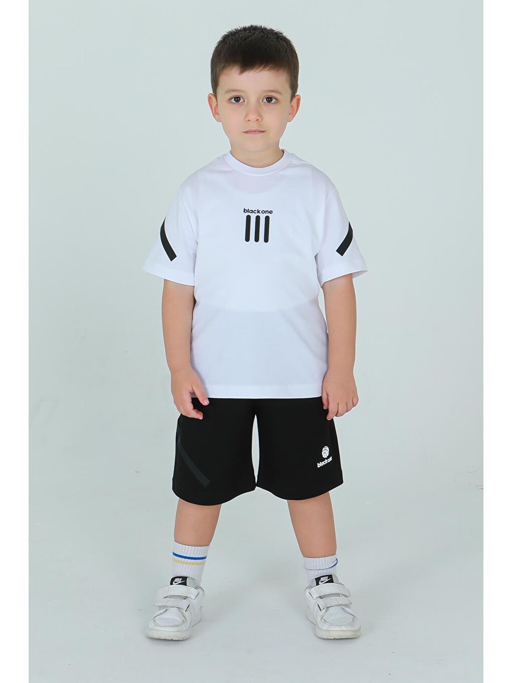 Beyaz Bisiklet Yaka Çizgi Baskı Detaylı Tişört Ayarlanabilir Bel Lastikli Takım