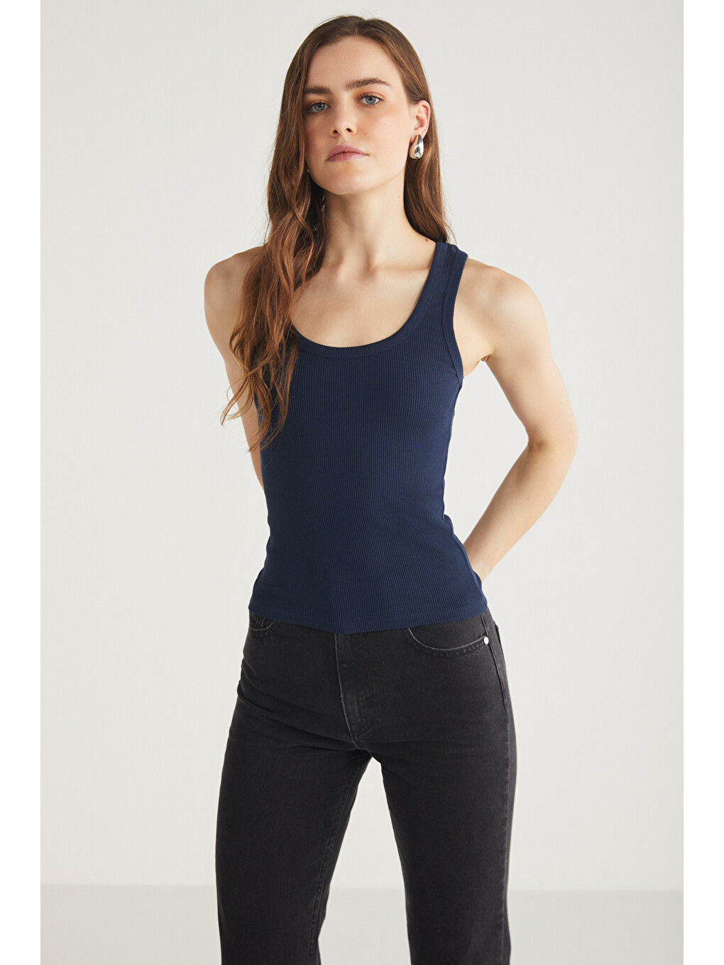 Lıllesol Kadın Fitilli Görünümlü Slim Fit Vücuda Oturan Havuz Yakalı Pamuklu Basic Lacivert Atlet-2