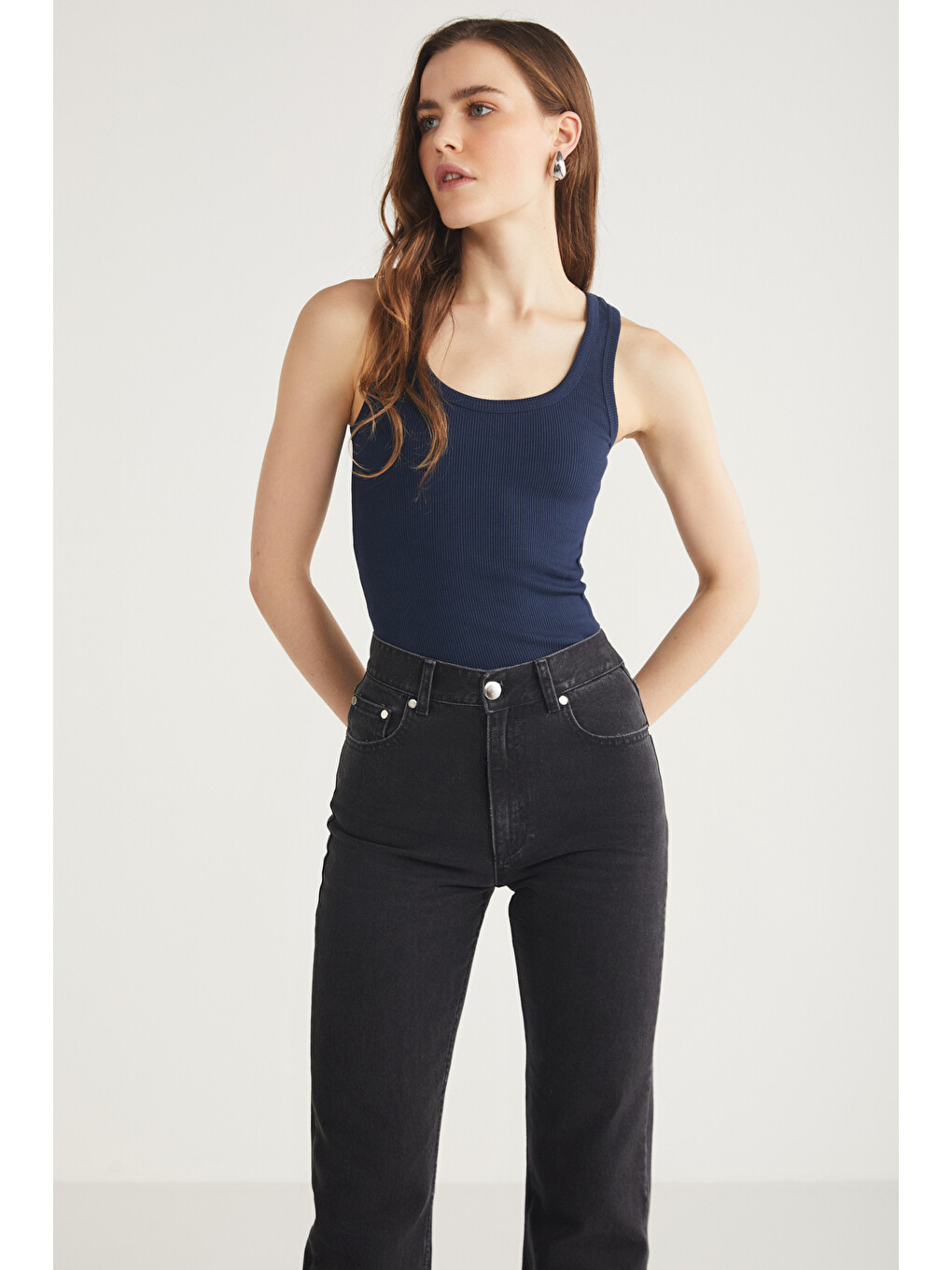 Lıllesol Kadın Fitilli Görünümlü Slim Fit Vücuda Oturan Havuz Yakalı Pamuklu Basic Lacivert Atlet-3