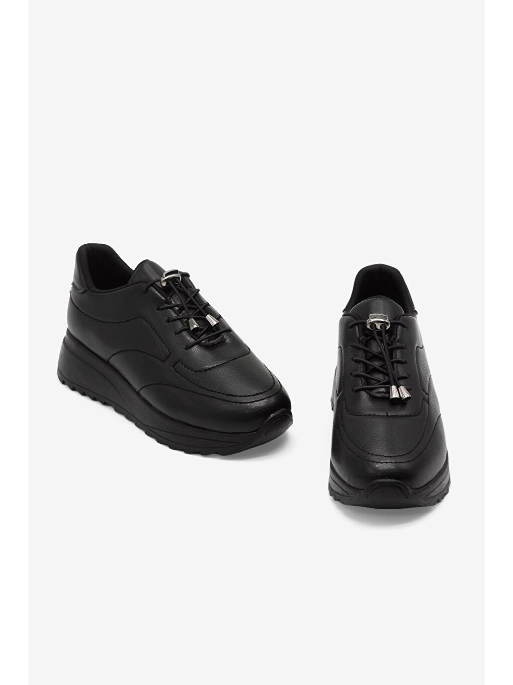 Kadın Siyah Rahat Kalıp Bağcıklı Kadın Ayakkabı