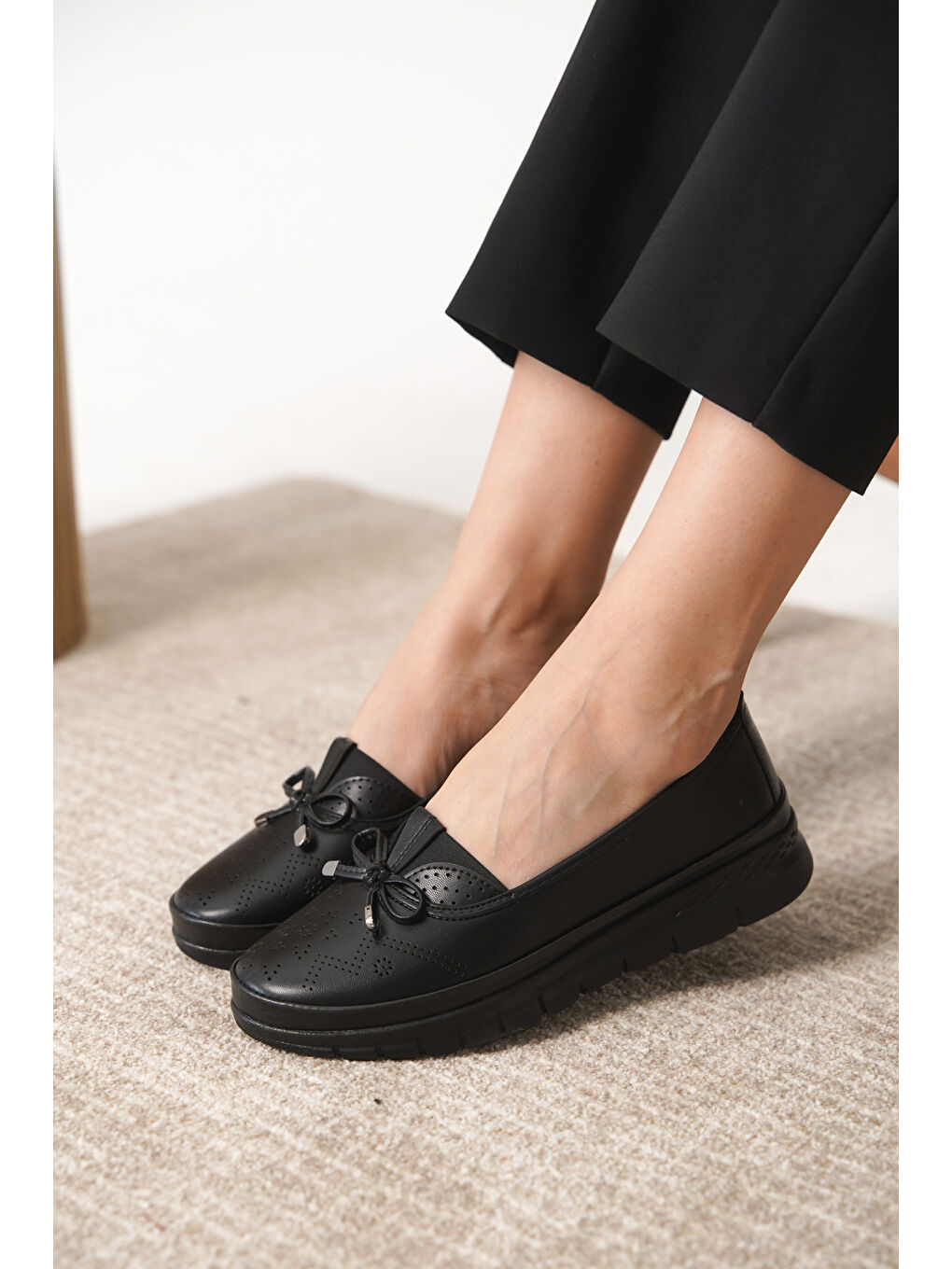 Siyah D0109 Günlük Ortopedik Kadın Babet Ayakkabı-3