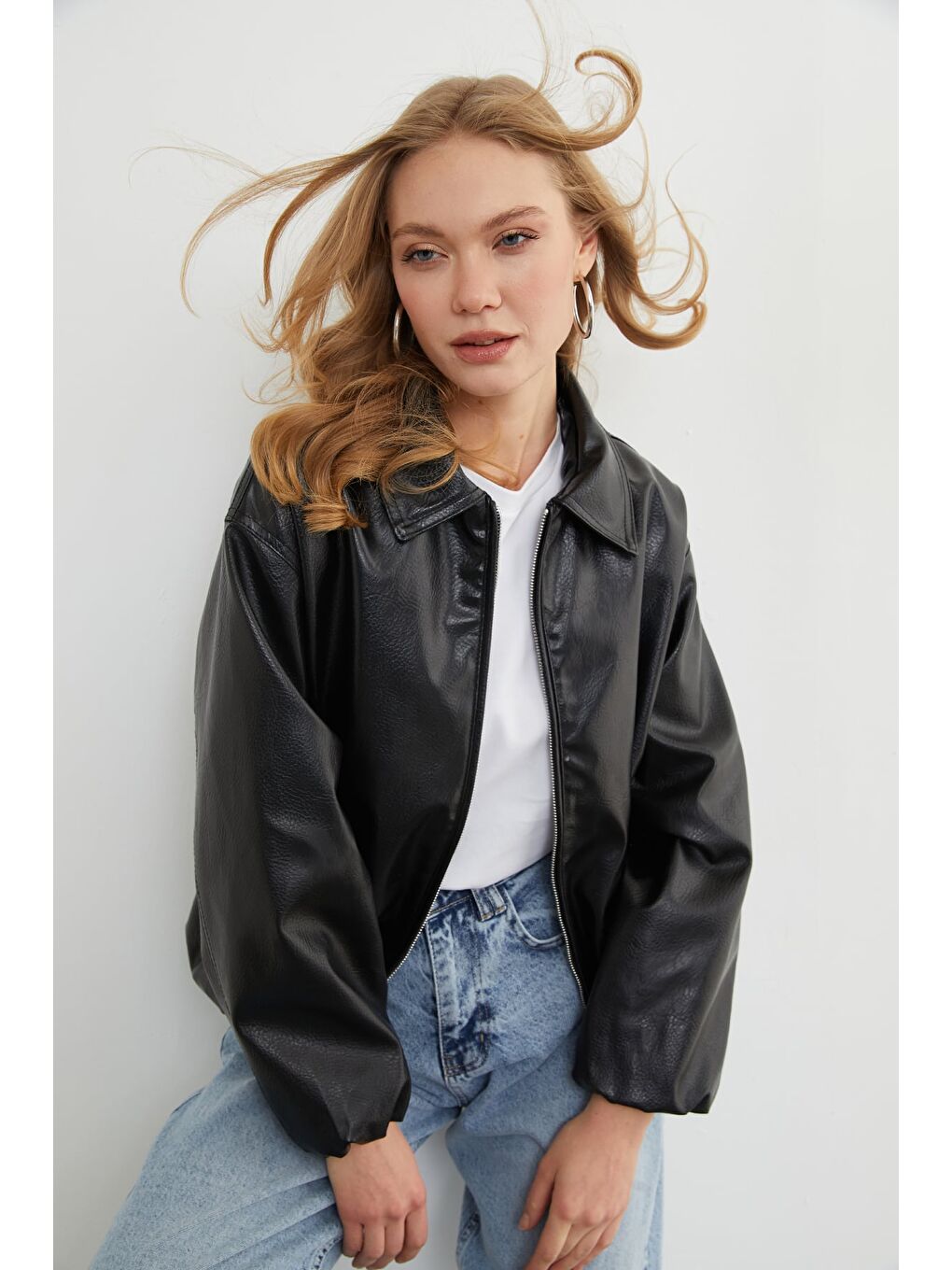 Siyah Fermuarlı Cepli Polo Yaka Bomber Suni Deri Ceket-1