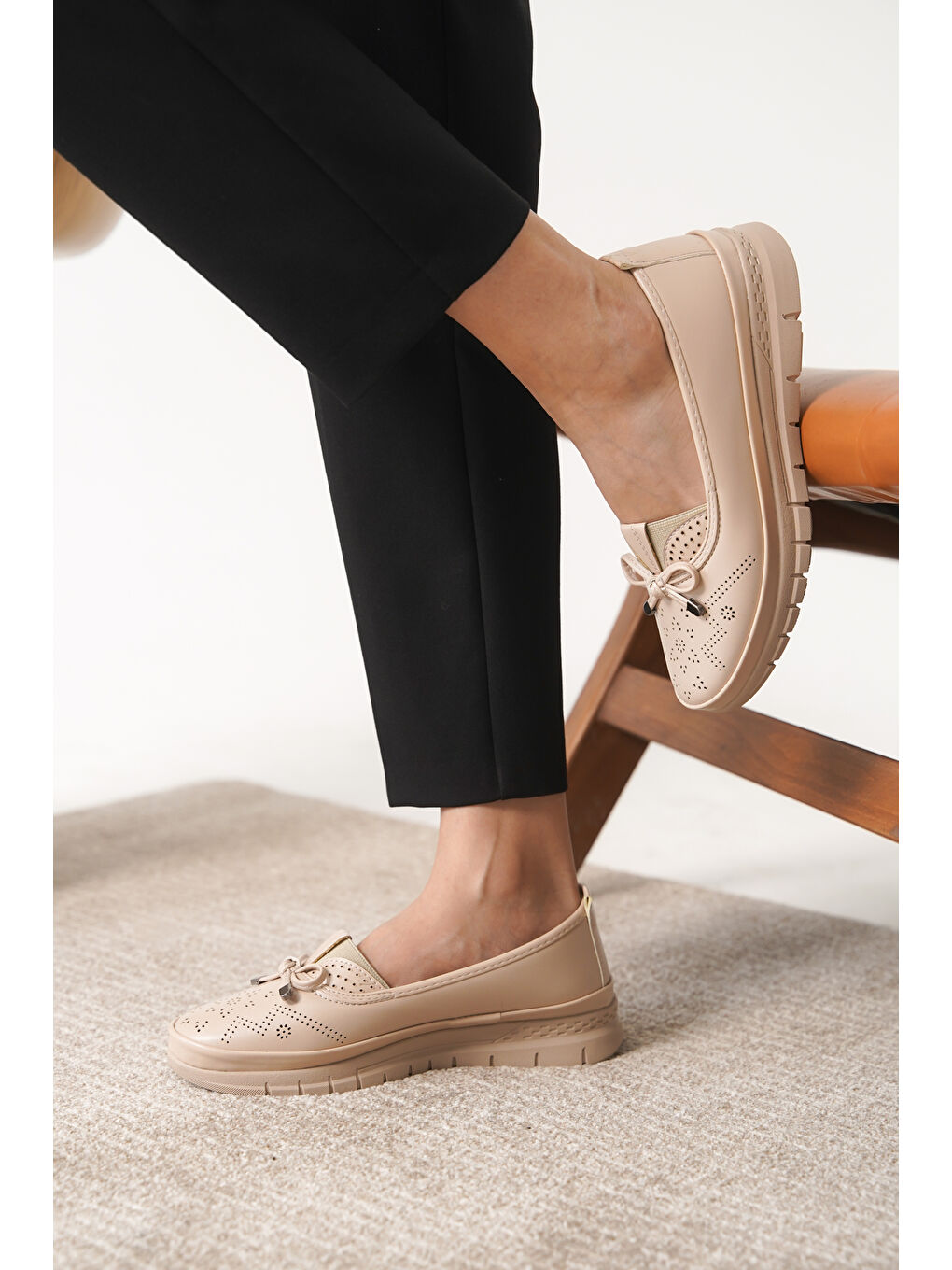 Bej D0109 Günlük Ortopedik Kadın Babet Ayakkabı