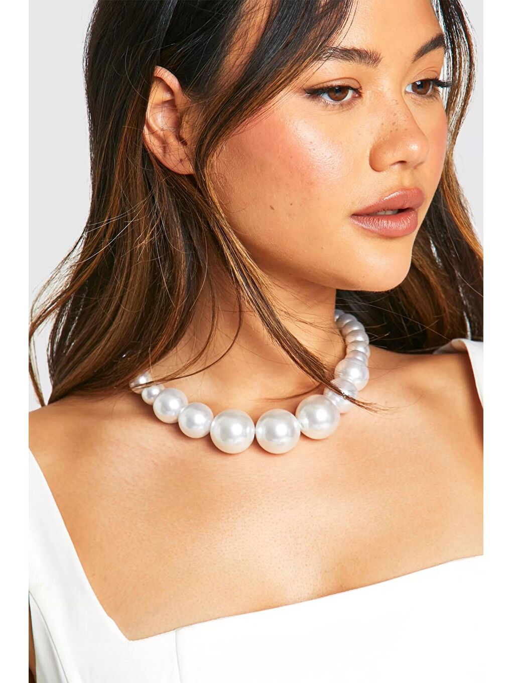 Beyaz Elegance İnci Kolye