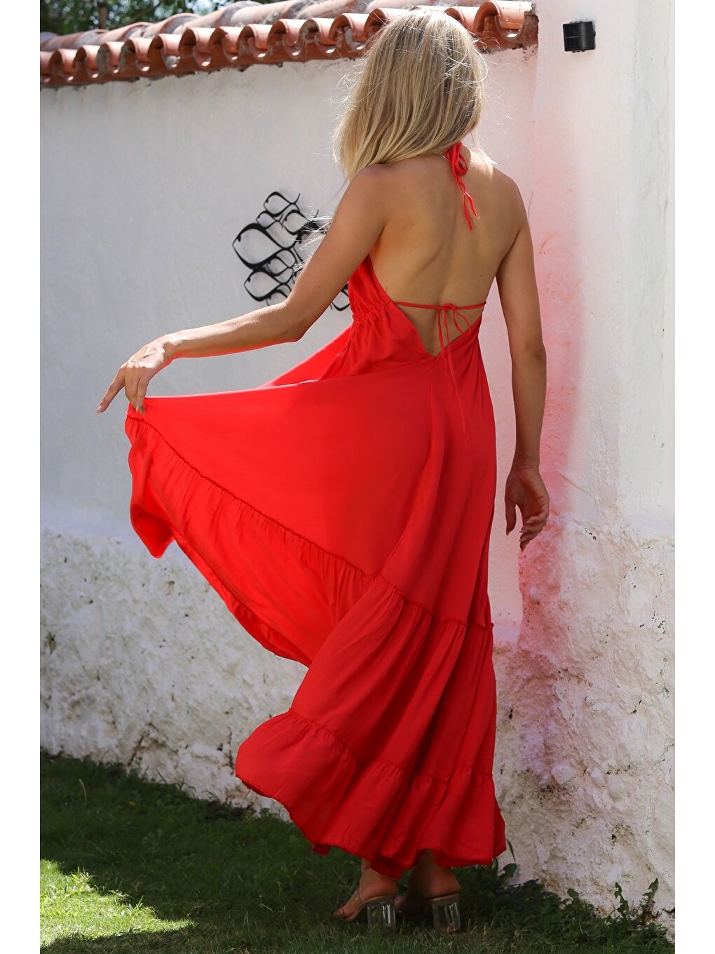 Kırmızı V Yaka Askılı Eteği Fırfırlı Dokuma Casual Elbise-1