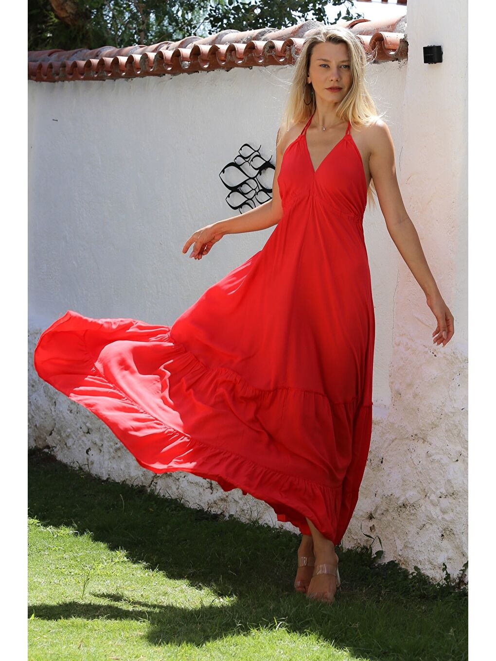 Kırmızı V Yaka Askılı Eteği Fırfırlı Dokuma Casual Elbise-4