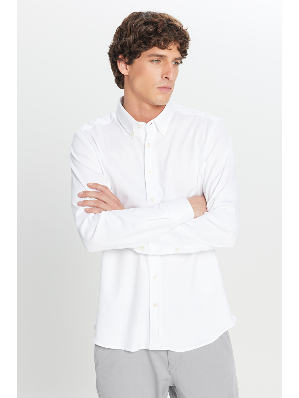 Erkek Beyaz %100 Pamuk Slim Fit Dar Kesim Düğmeli Yaka Örme Gömlek-2