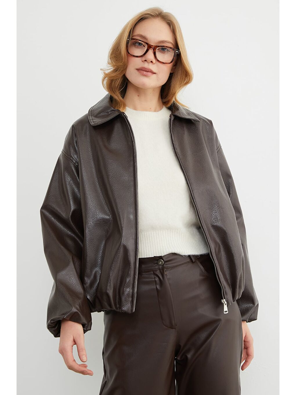 Kahverengi Fermuarlı Cepli Polo Yaka Bomber Suni Deri Ceket-4