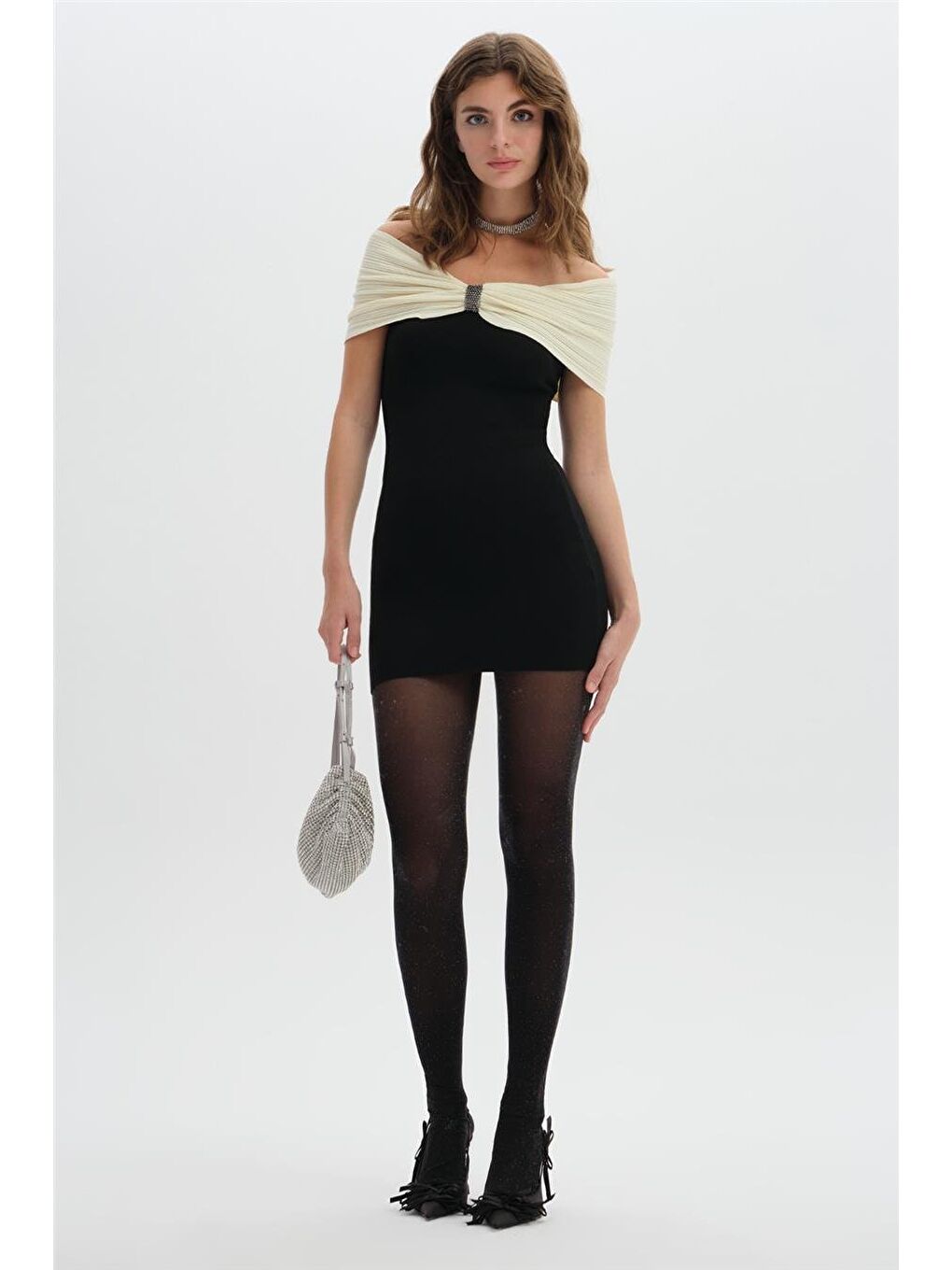 Siyah Fiyonk Omuz Detaylı Triko Elbise