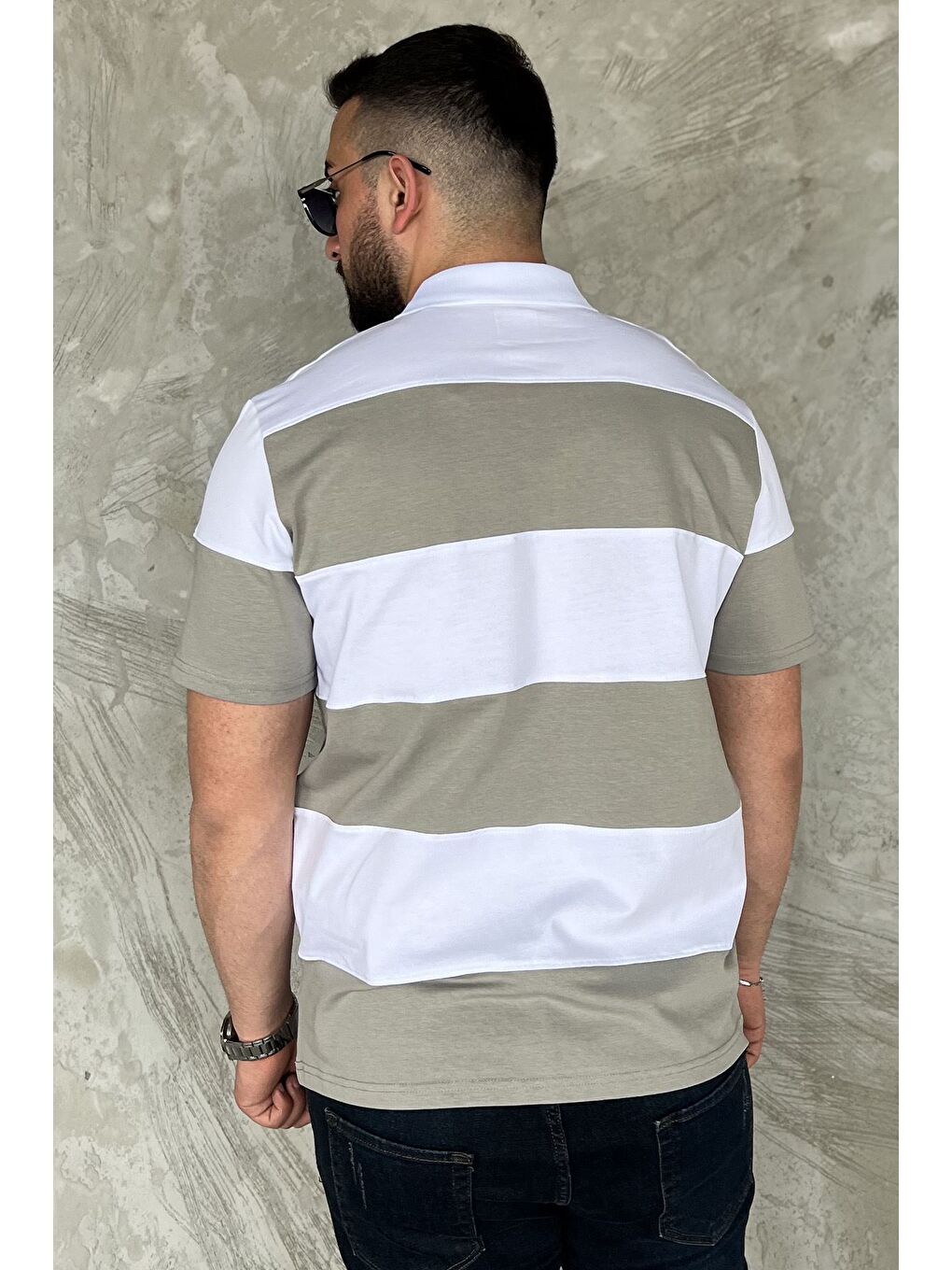 Beyaz Polo Yaka Yarım Fermuarlı Erkek Tişört-2