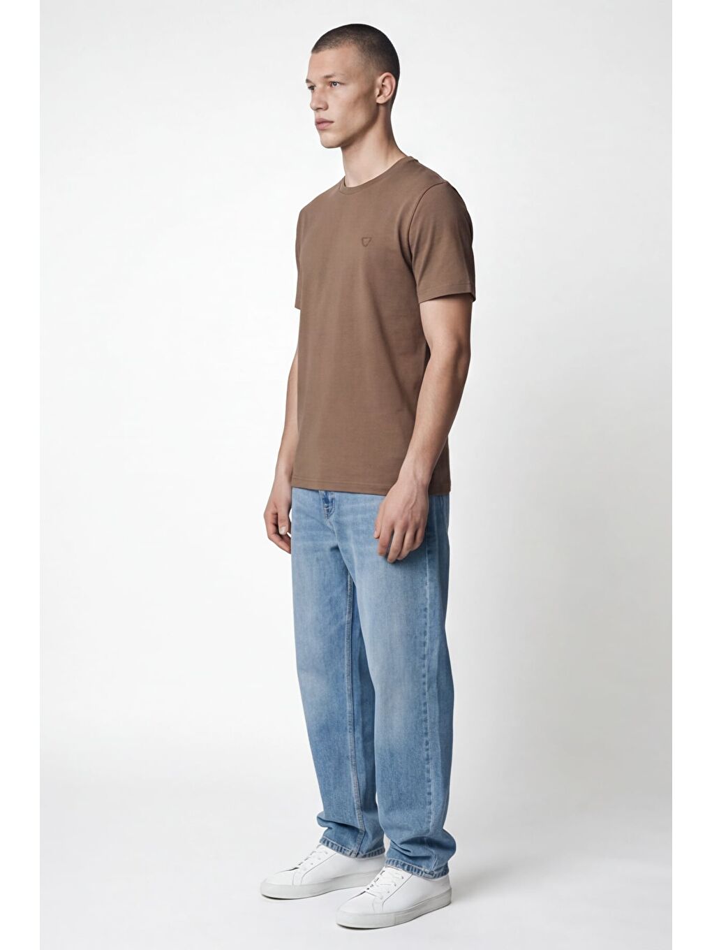 Kahverengi Giotelli Erkek Kahve Dar Kesim Slim Fit %100 Pamuk Bisiklet Yaka Tişört-1