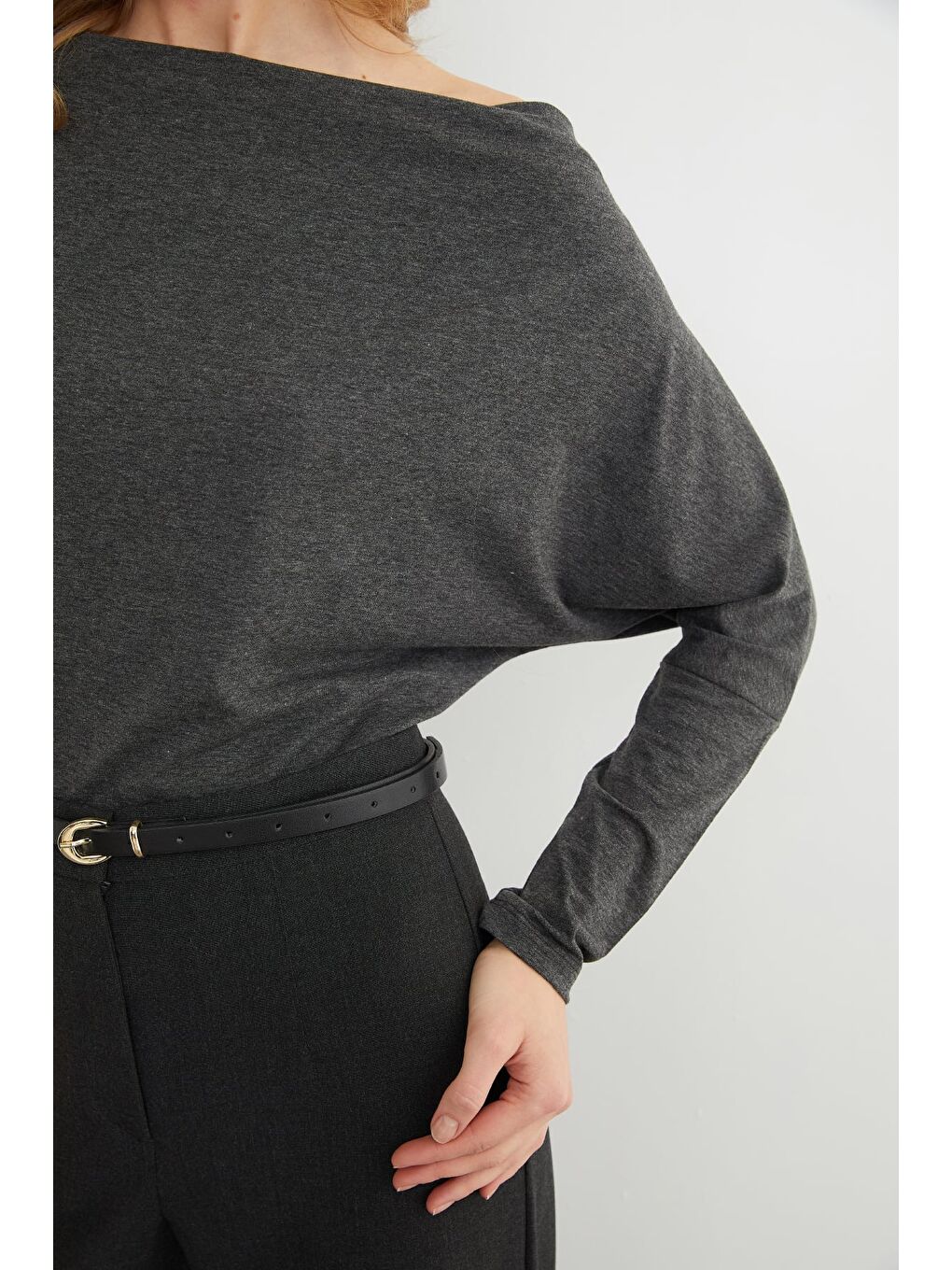 Antrasit Basic Kayık Yaka Yarasa Kol Bluz-2