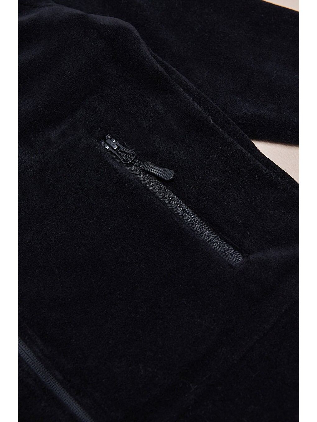 Siyah Paraşüt Kumaş Detaylı Kapüşonlu Polar Erkek Çocuk Sweatshirt-4