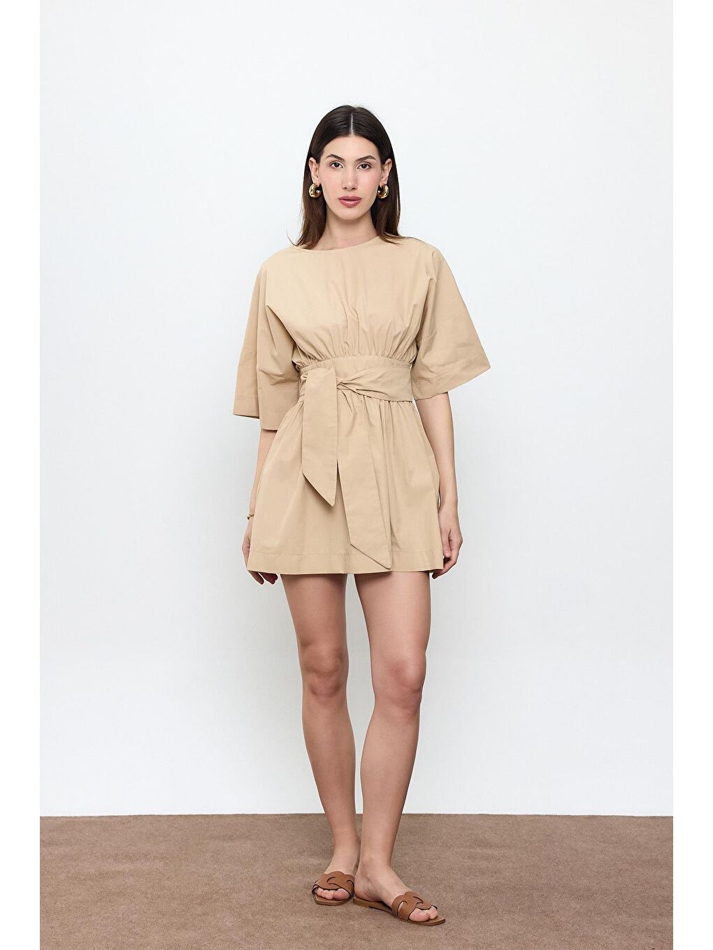 Bej %100 Pamuk Beli Kemerli Mini Elbise