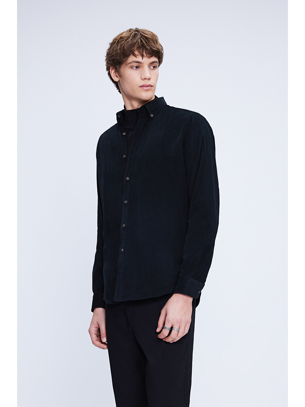 Siyah Slim Fit 100% Pamuklu Düğmeli Yaka Uzun Kollu Klasik Gömlek-2