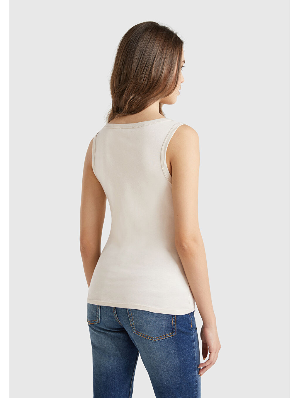 Bej Kadın Taş Rengi %100 Pamuk Ucu Logo İşlemeli Slim Fit Yuvarlak Yaka Atlet-1