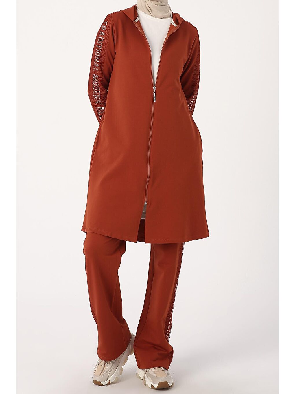 Kahverengi Kiremit Baskılı Fileli Eşofman Takımı-1