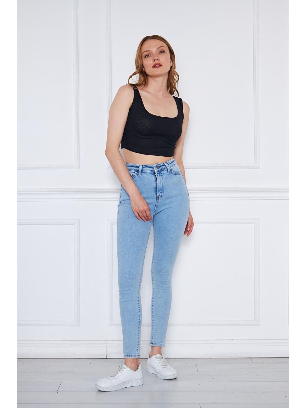 Siyah Kadın Askılı Crop Top Bluz-3