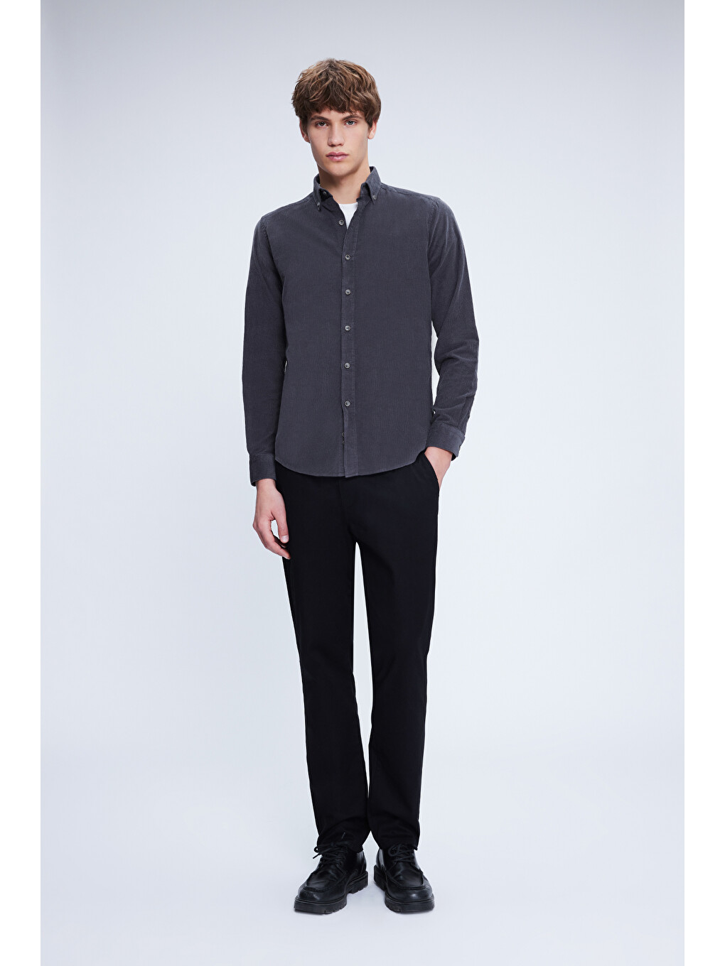 Gri Slim Fit 100% Pamuklu Düğmeli Yaka Uzun Kollu Klasik Gömlek-1