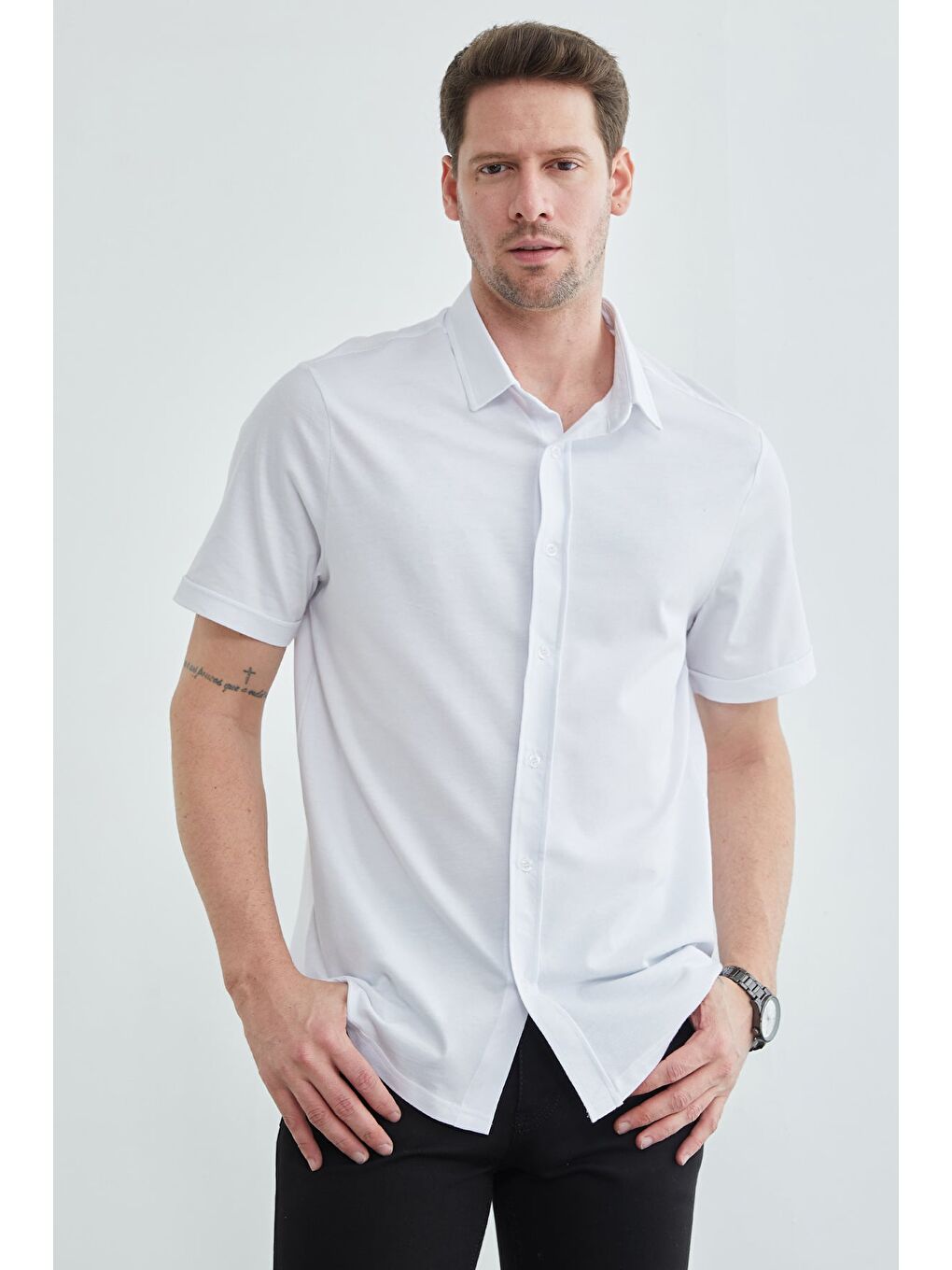 Beyaz Basic Düğmeli Kısa Kol Gömlek-3