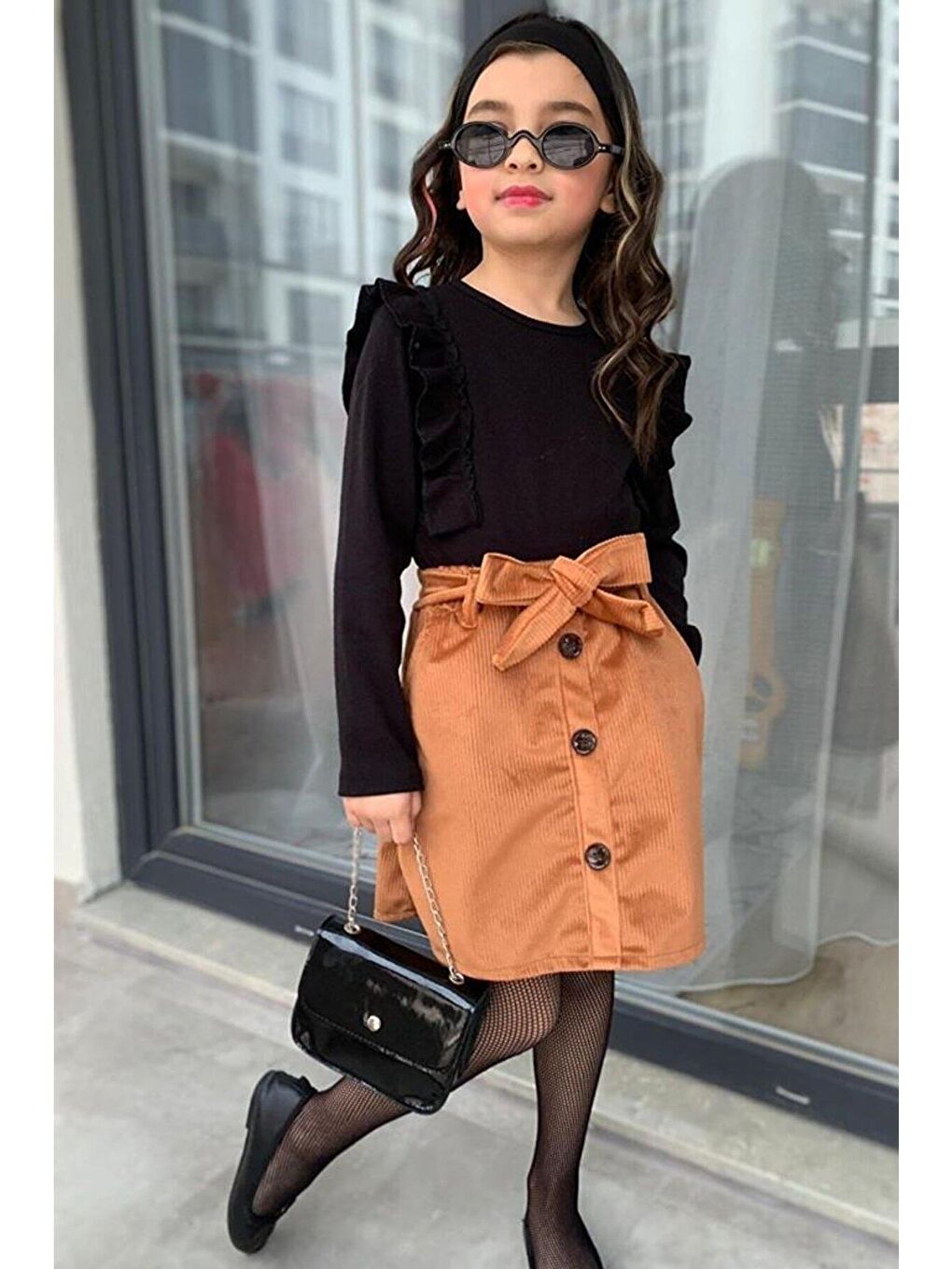 Kız Çocuk New Fırfırlı ve Çift Cepli Önü Düğme Detaylı Siyah Kadife Etekli Takım